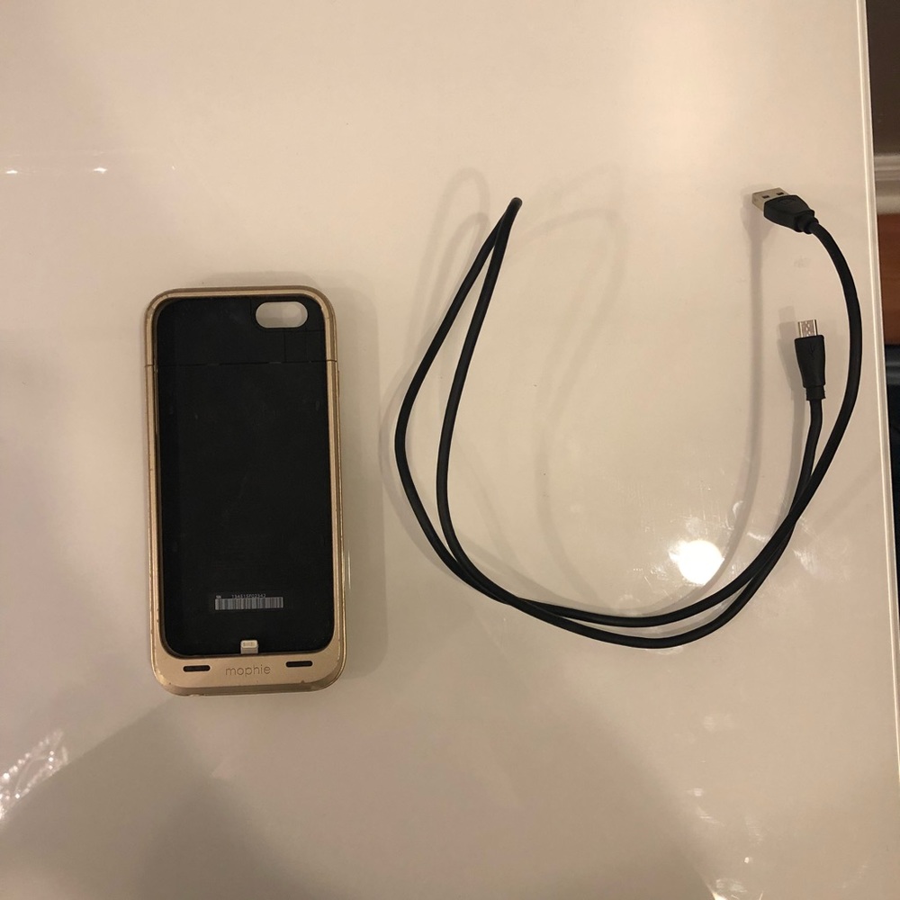 Mophie iPhone charging case